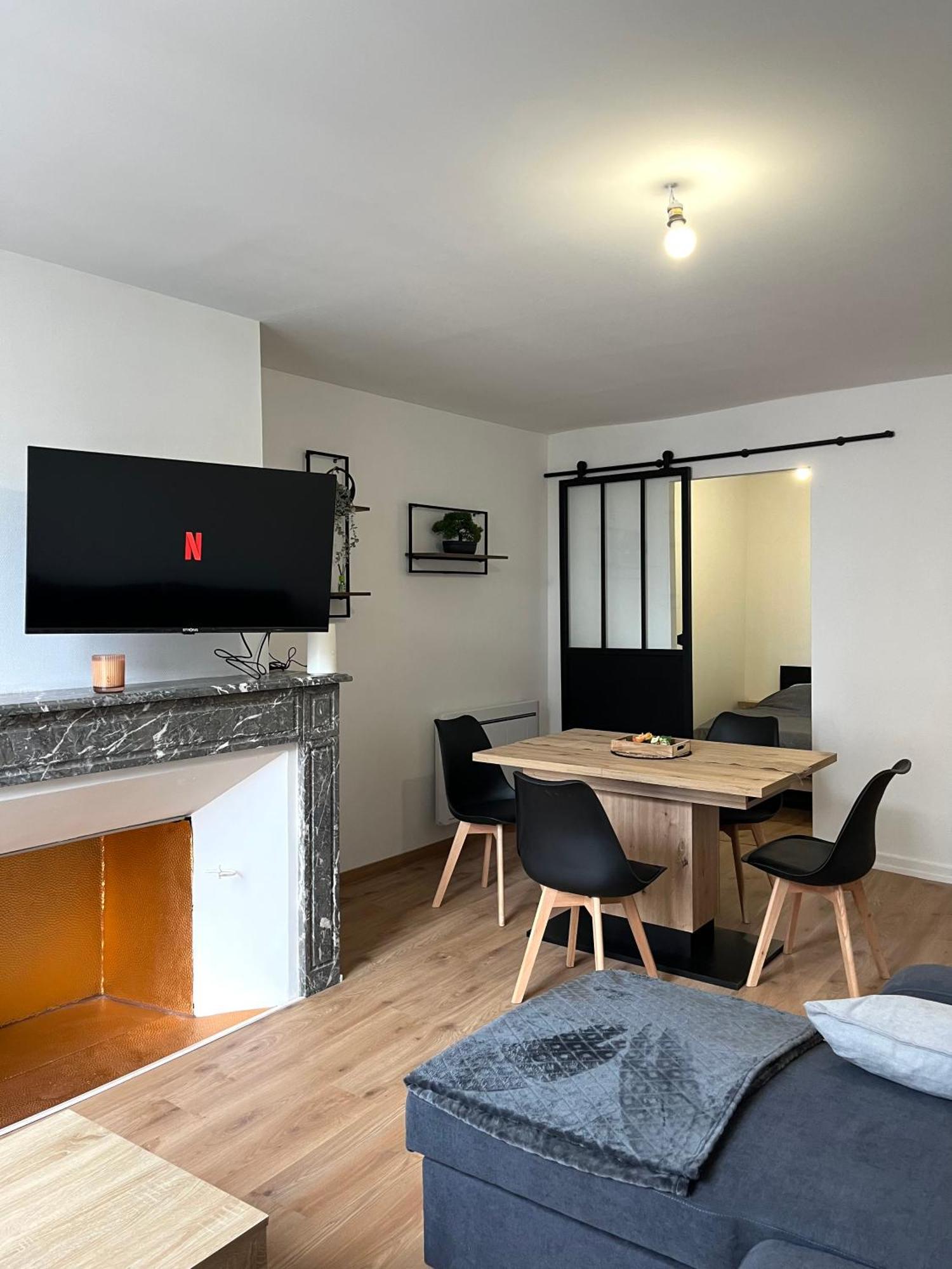 Appartement Chic & Elegant Сен-Дизье Экстерьер фото